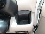 運転席用カップホルダー