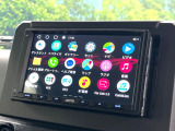 【ディスプレイオーディオ】お持ちのスマホやMP3プレイヤーとの無線接続で音楽再生が可能!コードで繋ぐわずらわしさも無く、手軽にお気に入りの音楽を楽しめます。