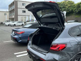 BMWを熟知したメカニックによる、360度の納車前点検。ドイツ本国と同様の教育・訓練を受けたメカニックが徹底的に点検、整備した後にお客様にお引渡しします。
