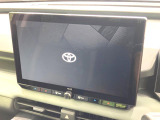 【12.9インチ ディスプレイオーディオ】大画面のディスプレイはAppleCarPlayやAndroidAutoが利用可能。大きな画面でスマホナビアプリ等が利用いただけます♪