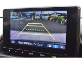 バックカメラが装備されており、後方の安全確認はもちろんのこと狭い場所での駐車や雨の日・夜間など視界の悪いコンディションでのストレスの軽減にもなります!