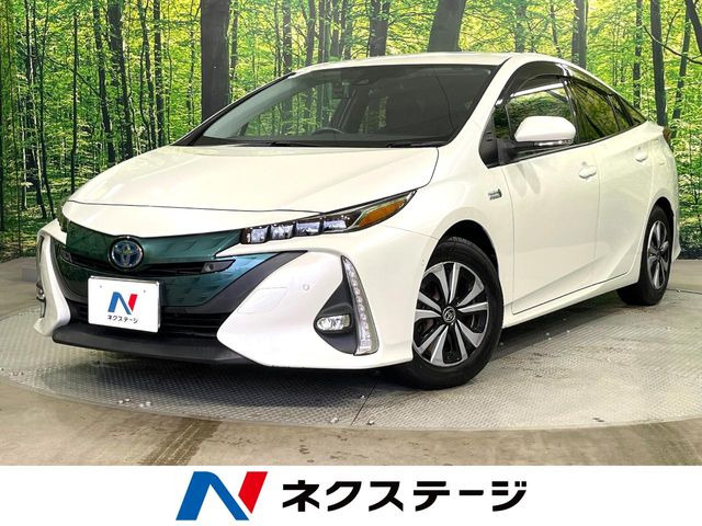 トヨタ プリウスPHV 