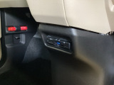 スマートキーシステム搭載ですので、ハンドル横のスイッチを押せば、エンジンスタート!