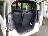 リアシートがあっても、しっかり荷物を積む事ができます。