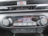 オートエアコンですので、車内を快適な空間に出来ます♪