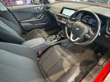サービスにはドイツ本国と同様に教育と訓練を受け、BMWを知り尽くした「マイスターメカニック」が数多く在籍しております。納車前点検整備で、お客様に安心と安全をお届けいたします。