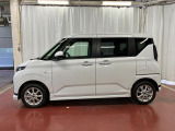【スマートアシスト搭載車】 衝突回避支援ブレーキ機能(対車両・歩行者)、衝突警報機能(対車両・対歩行者)、誤発信抑制制御機能などの機能で安全な運転をサポートします。