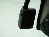 ◆ドライブレコーダー◆映像・音声などを記録する自動車用の装置です。 もしもの事故の際の記録はもちろん、旅行の際の思い出としてドライブの映像を楽しむことができます。