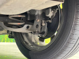 お車を安心してお乗りいただく為には、足回りの定期点検が欠かせません。サービスサポート(有償保証)では無料点検もご提供しており、安心のカーライフをお過ごしいただけるサポート体制が整っています。