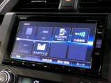 CD、DVD、Bluetooth、AM、FM、スマートフォン接続ができます。