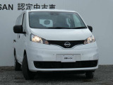 ハイビームアシスト・ヘッドランプをハイビームにして走行中、前方の対向車や先行車がいたり、明るい場所を走行すると自動でロービームになります。