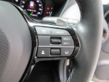 Hondaセンシングの機能のひとつ、アダプティブクルーズコントロール付!アクセルから足を離しても設定したスピードと前車との車間を保ち走行してくれます!車線維持もアシスト☆高速道路で疲労軽減ですね☆