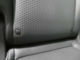 【ISOFIX対応】シートベルトを使わずチャイルドシートとクルマの固定金具を連結するだけでカンタン♪ガッチリ固定☆