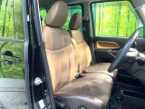 運転席シート廻りは使用感も少なく、良好な状態となっています。丁寧に使われていたことがよくわかりますね。