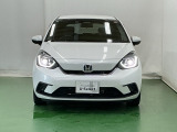 LEDヘッドライトを装備しています。LEDヘッドライトはとても明るく、雨の日や夜間走行も安全・安心です。オートライトコントロール付きで周囲の明るさに応じて自動で点灯・消灯します
