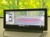 【360&deg;ビューモニター】専用のカメラにより、上から見下ろしたような視点で360度クルマの周囲を確認することができます☆死角部分も確認しやすく、狭い場所での切り返しや駐車もスムーズに行えます。