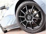 ご来店いただければ軽自動車からスポーツカー、1ボックスやセダンや輸入車などパソコンひとつで800台すべての在庫をご覧いただくことができます!