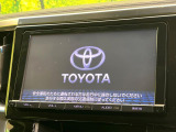 【純正9型ナビ】人気の純正9型ナビを装備しております。ナビの使いやすさはもちろん、オーディオ機能も充実!キャンプや旅行はもちろん、通勤や買い物など普段のドライブも楽しくなるはず♪
