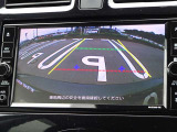 【バックモニター】車をバックさせる際に後方の様子をカーナビのモニターで確認。バック駐車を安全にスムーズに行うことができます!