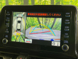 【パノラミックビューモニター】専用のカメラにより、上から見下ろしたような視点で360度クルマの周囲を確認することができます☆死角部分も確認しやすく、狭い場所での切り返しや駐車もスムーズに行えます。