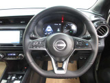 運転が楽しくなる明るく開放的な運転席まわりです。プロパイロットで高速など運転支援で疲れを軽減してくれます!