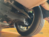 お車を安心してお乗りいただく為には、足回りの定期点検が欠かせません。サービスサポート(有償保証)では無料点検もご提供しており、安心のカーライフをお過ごしいただけるサポート体制が整っています。