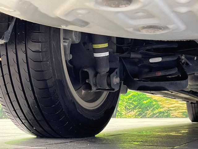 トヨタ ヴォクシー 2.0 ZS 煌 の中古車詳細 (102,770km, ホワイト