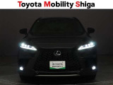 フロントフォグランプ装着車です。車両周辺も明るく見やすく照らしますので夜間走行も快適です。