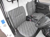 マツダ車はもちろん、良質の中古車を取り揃え、明るく元気なスタッフがお客様をお迎えいたします。