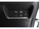 ホンダセンシング搭載!誤発進抑制機能・路外逸脱抑制機能・歩行者事故低減ステアリング・車線維持支援システム・先進車発進お知らせ機能など多彩な先進安全機能でより安全で快適なドライブを支援します。