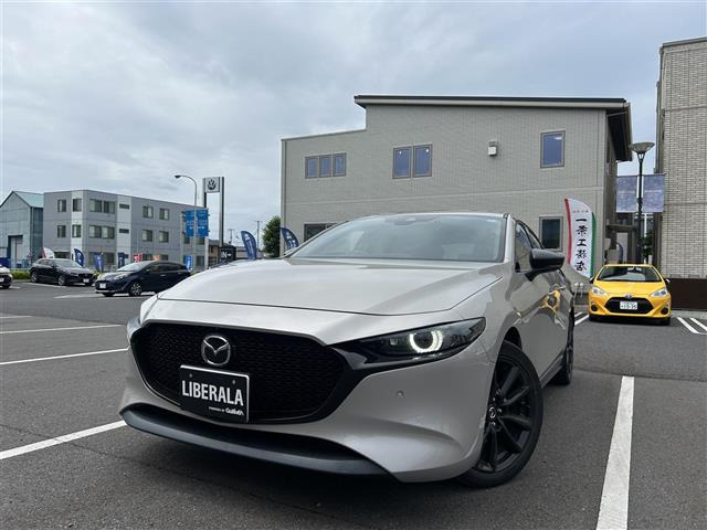 MAZDA3ファストバック 1.8 XD ブラックトーンエディション 4WD ワンオーナー 修復歴無し