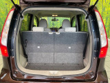普段のお買い物や通勤、送迎等に十分な荷室スペースを確保しております。セカンドシートを倒すと、大きな荷物の積載も可能です♪