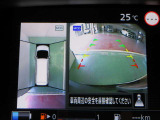 アラウンドビューモニターで車庫入れも空から見ている様に駐車できラクラクです。