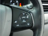 ◆アダプティブクルーズコントロール◆予め設定した車速内でクルマが自動的に加減速。前走車との適切な車間距離を維持しながら追従走行します。【LKAS】車線維持支援システムでステアリング操作を支援。