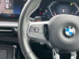 また、BMW正規認定中古車は、エマージェンシーサービスが自動付帯。24時間365日、皆様のカーライフをサポート致します。確かな安心のうえで、「駆けぬける歓び」をご堪能ください。