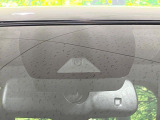 【トヨタセーフティセンス】走行中に前方の車両等を認識し、衝突しそうな時は警報とブレーキで衝突回避と被害軽減をアシスト。より安全にドライブをお楽しみいただけます。