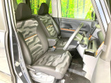 運転席シート廻りは使用感も少なく、良好な状態となっています。丁寧に使われていたことがよくわかりますね。