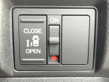 【パワースライドドア】スマートキーや運転席のスイッチでスライドドアの開閉が可能♪電動だから力を入れてドアを開ける必要が無く、小さいお子様でも、重い荷物を持っている時もラクに開け閉めできます♪