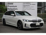 BMWの代名詞の【キドニーグリル】グリルが腎臓のように見えるので【キドニー】と呼ばれるようになりました。一目見ただけでBMWであると認識できる確固たるアイコンとして存在感を放ちます。