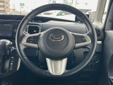 【純正革巻きステアリング】上質な革を使用することで、手にしっかり馴染みとても運転しやすいハンドルです♪