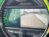 ●バックカメラ:便利な【バックカメラ】で安全確認もできます。駐車が苦手な方にもオススメな便利機能です。