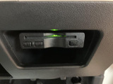 ETCを装備しています☆有料道路の料金所をノンストップで通過できてとても便利です☆高速道路のETC割引なども使えるのであるに越したことはない機能です!