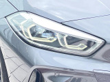 ●LEDヘッドライト:夜間走行時も良好な視界を確保し安心して運転できる高輝度LEDヘッドライトを装備!点灯速度が早く、消費電力も抑えられています。