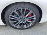 タイヤサイズは245/40R19純正アルミホイール付き!(夏タイヤ装着)冬タイヤ、ホイール注文も承っております☆
