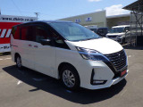 ■車両入庫時品質チェック100項目以上!外装や内装、下回りなど品質判定、高速道路での試乗走行を行い当社規定をクリアした当店お薦め車両のみ展示を徹底しています。