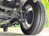 お車を安心してお乗りいただく為には、足回りの定期点検が欠かせません。サービスサポート(有償保証)では無料点検もご提供しており、安心のカーライフをお過ごしいただけるサポート体制が整っています。