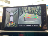 【パノラミックビューモニター】専用のカメラにより、上から見下ろしたような視点で360度クルマの周囲を確認することができます☆死角部分も確認しやすく、狭い場所での切り返しや駐車もスムーズに行えます。