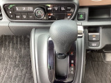 電子パーキング装着車!!ブレーキホールド機能付きで、信号待ちでも楽々です!!