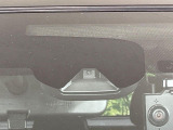 【エマージェンシーブレーキ】走行中に前方の車両等を認識し、衝突しそうな時は警報とブレーキで衝突回避と被害軽減をアシスト。より安全にドライブをお楽しみいただけます。