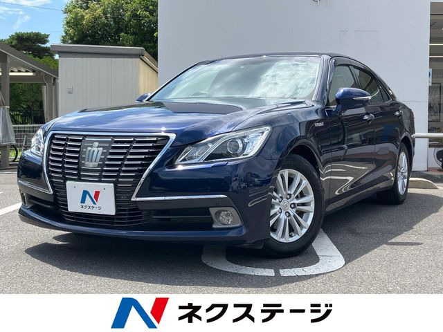 クラウン ハイブリッド 2.5 ロイヤルサルーンG 
